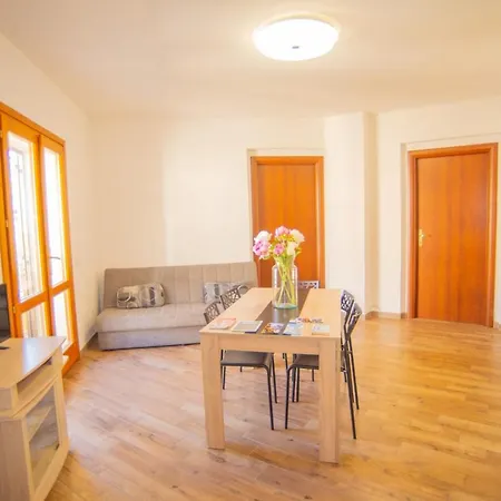 Valery Apartment *